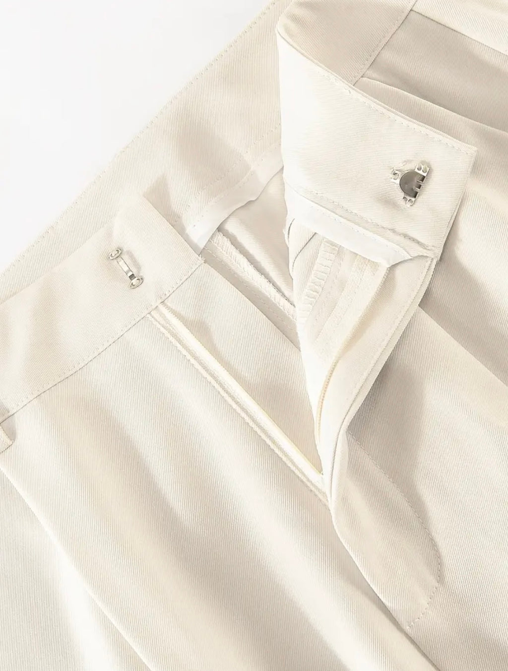 Wide leg pants. Smart Casual.