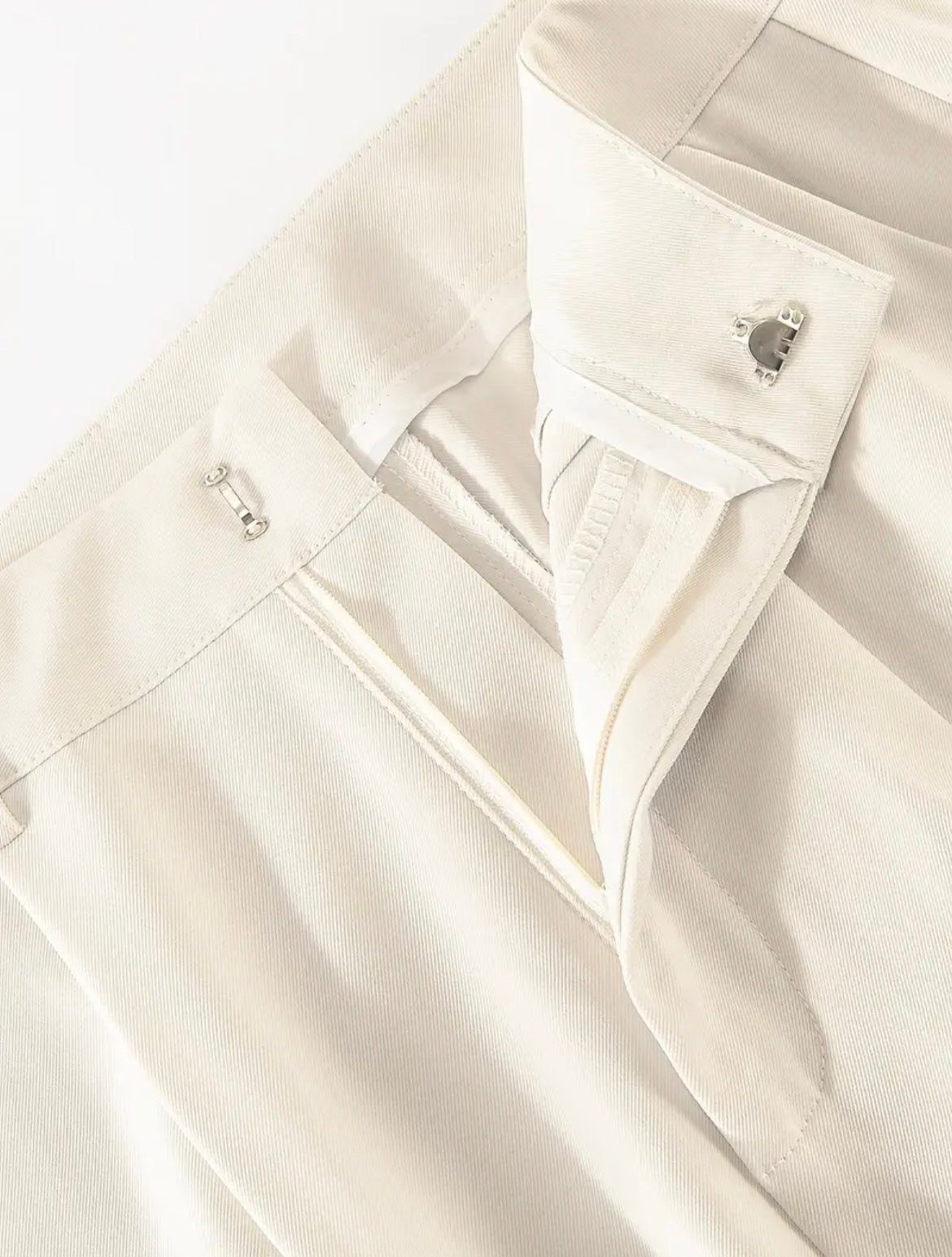 Wide leg pants. Smart Casual.